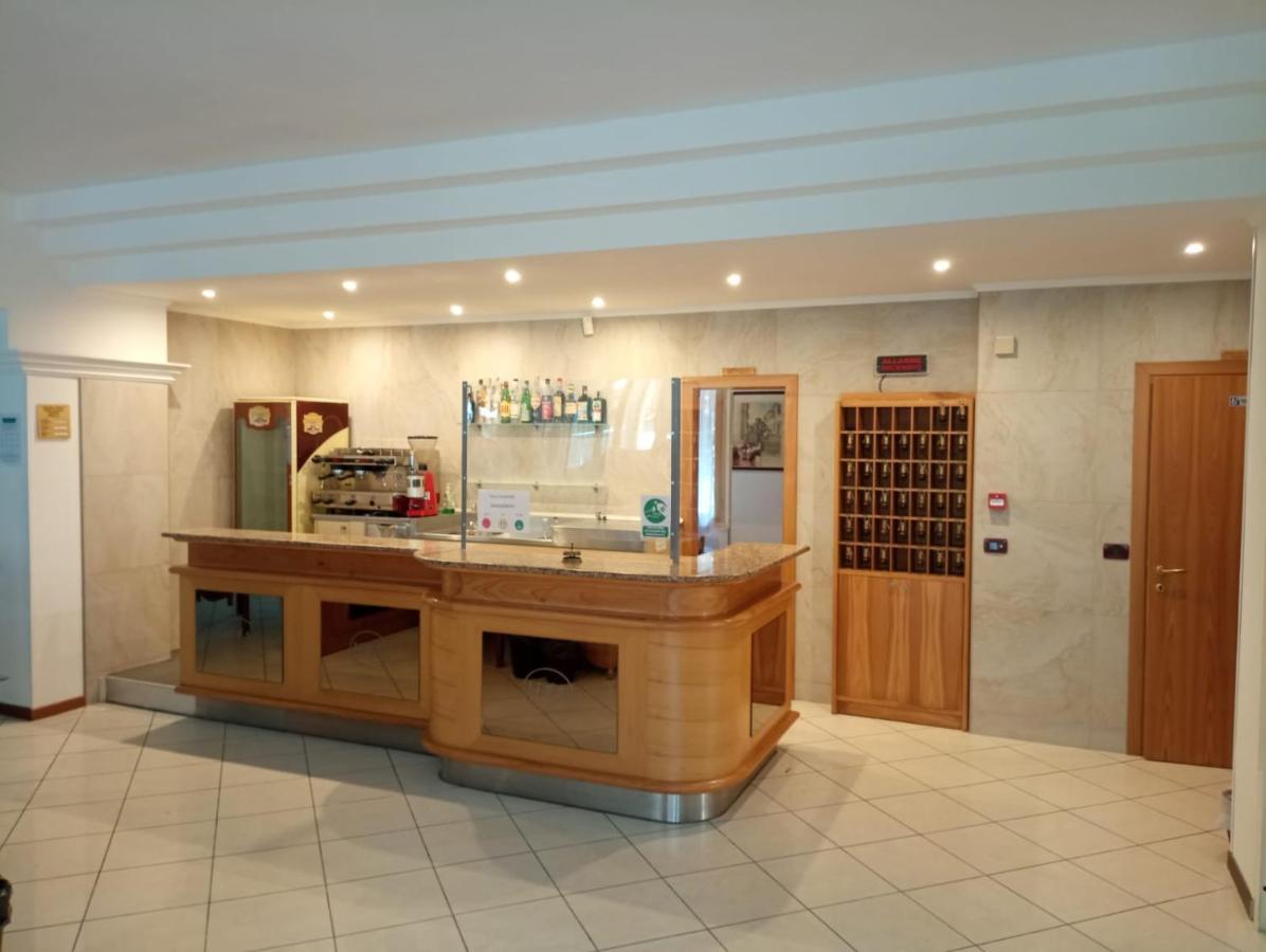 Hotel Arlecchino Μιλάνο Μαριτίμα Εξωτερικό φωτογραφία